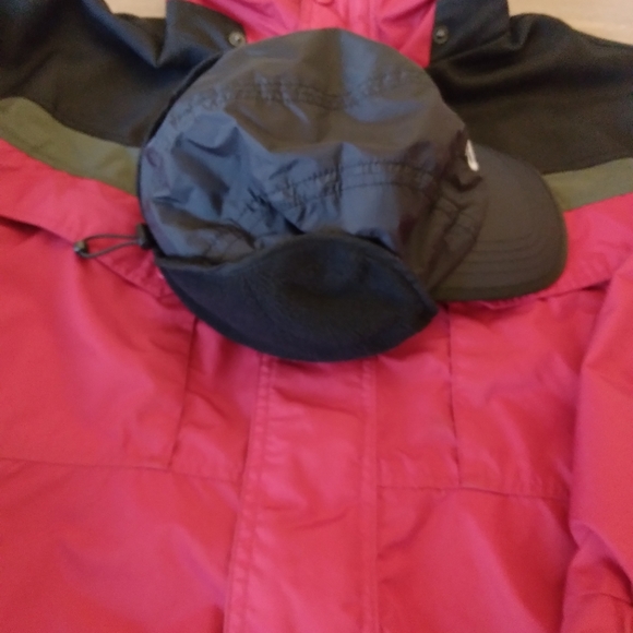 Asics thermo hat - Picture 6 of 6